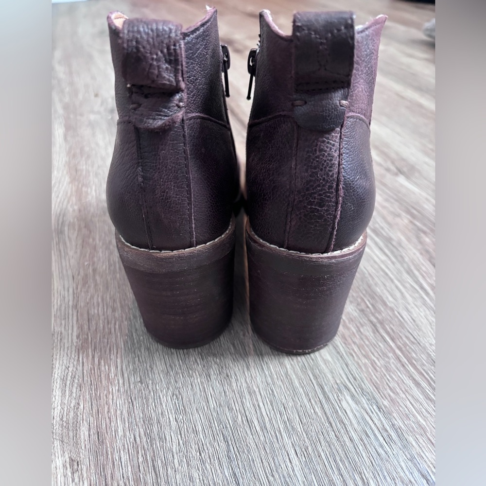 Brown booties - Picture 4 of 5